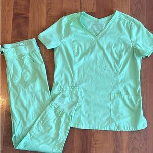💕 SOLD! 💕 Mint Green Scrub Set